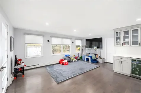 24 Breezy Knoll Road Smithfield RI 02828