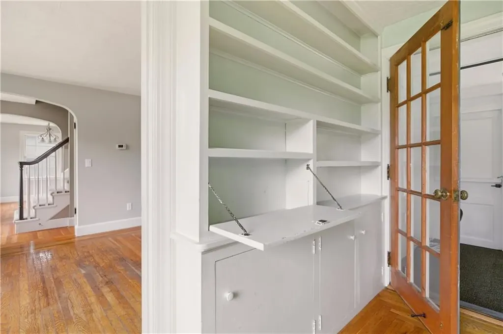 121 Prospect Street Warwick RI 02886