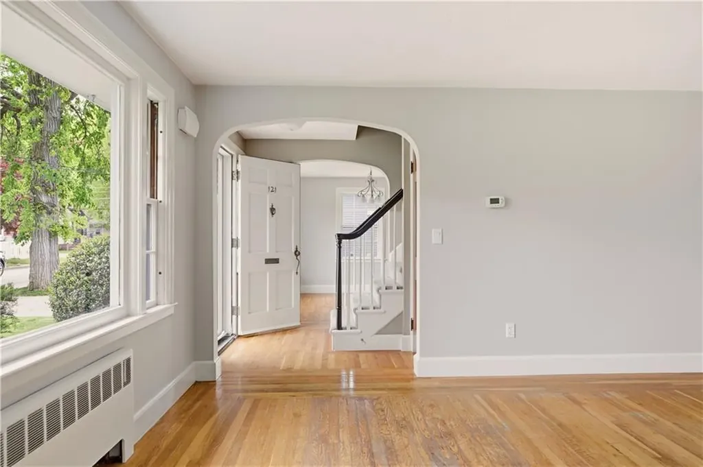 121 Prospect Street Warwick RI 02886