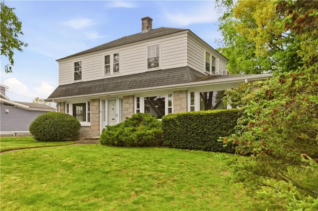 121 Prospect Street Warwick RI 02886