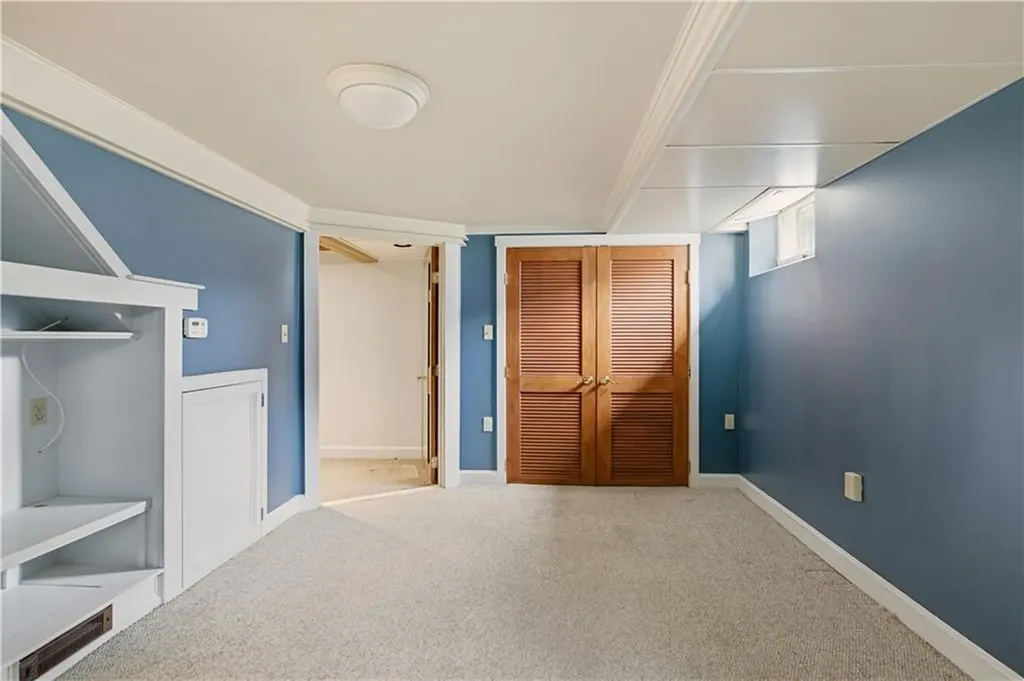 121 Prospect Street Warwick RI 02886