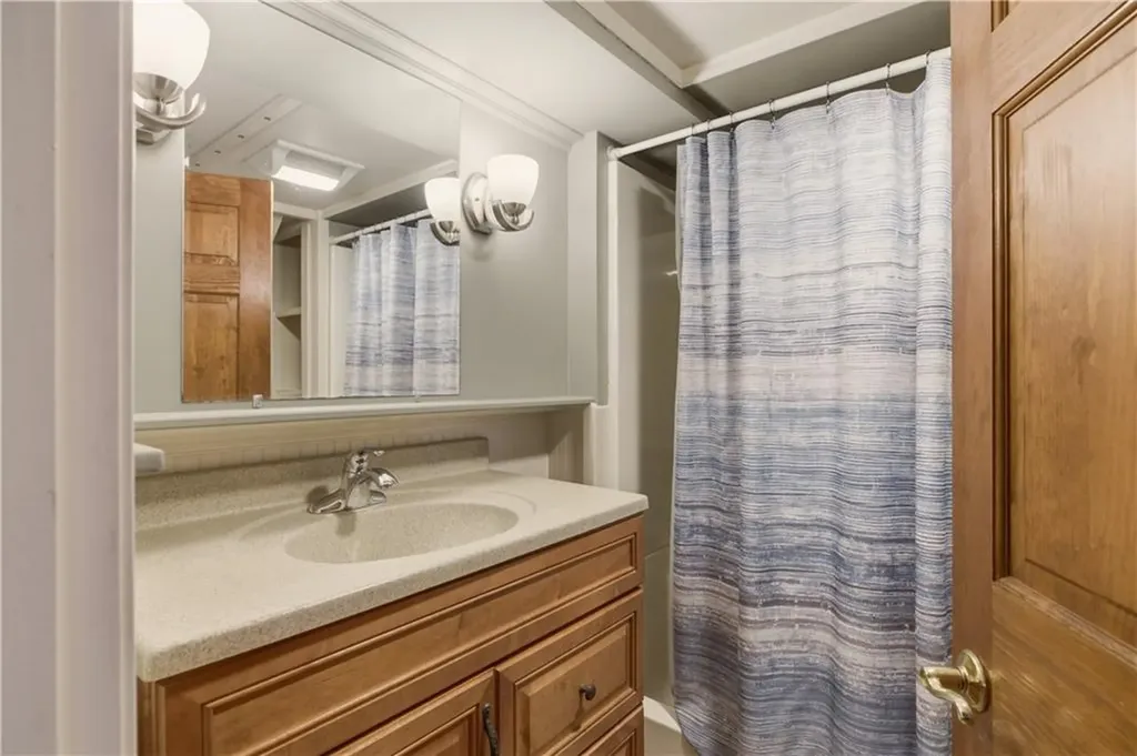 121 Prospect Street Warwick RI 02886