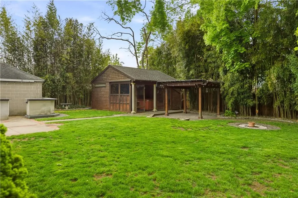121 Prospect Street Warwick RI 02886