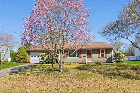 145 Glenwood Drive North Kingstown RI 02852