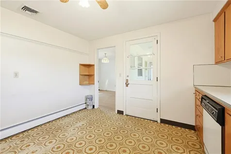 145 Glenwood Drive North Kingstown RI 02852