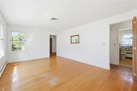 145 Glenwood Drive North Kingstown RI 02852