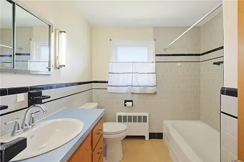 145 Glenwood Drive North Kingstown RI 02852