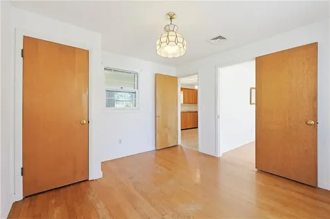 145 Glenwood Drive North Kingstown RI 02852