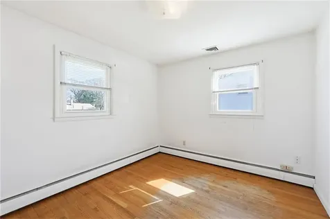145 Glenwood Drive North Kingstown RI 02852
