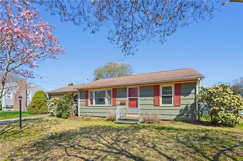 145 Glenwood Drive North Kingstown RI 02852