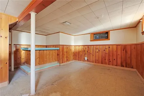 145 Glenwood Drive North Kingstown RI 02852