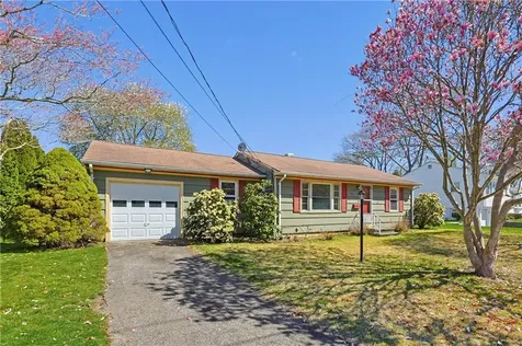 145 Glenwood Drive North Kingstown RI 02852