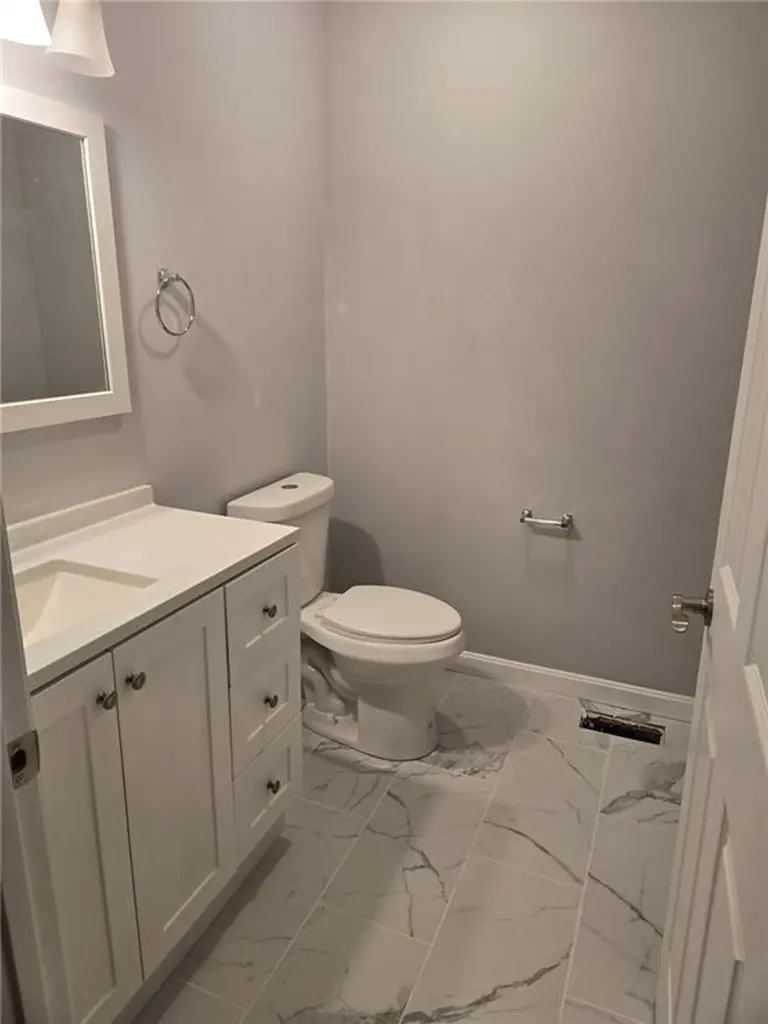 182 Avenue C Woonsocket RI 02895