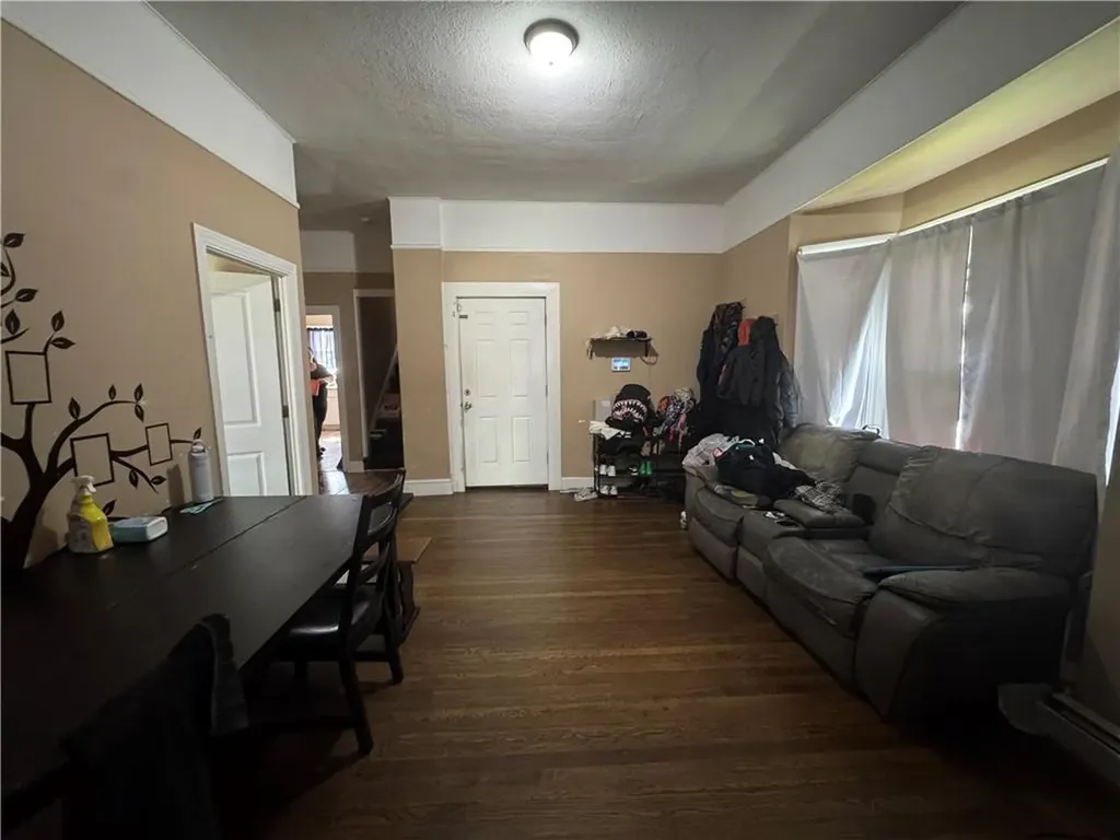 261 Admiral Street Providence RI 02908