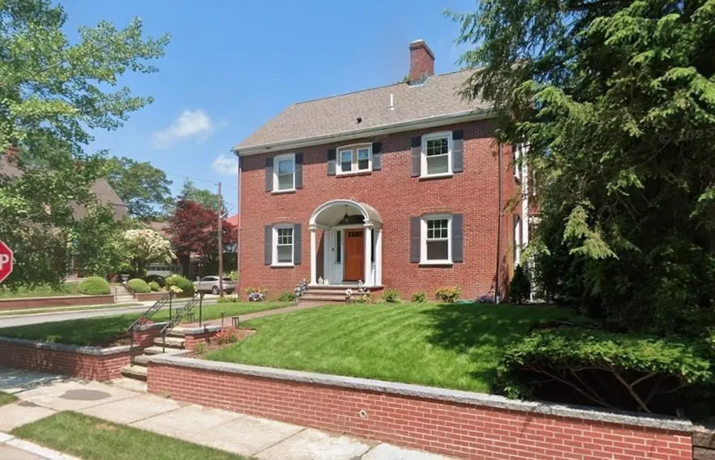 256 Laurel Avenue Providence RI 02906
