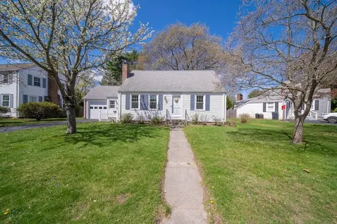 33 Pilgrim Drive Warwick RI 02888