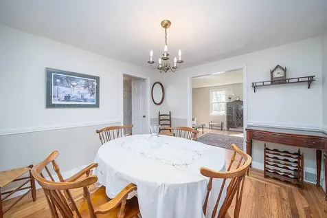 33 Pilgrim Drive Warwick RI 02888