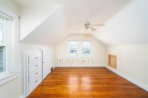 33 Pilgrim Drive Warwick RI 02888