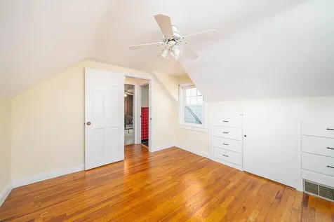33 Pilgrim Drive Warwick RI 02888