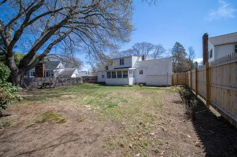 33 Pilgrim Drive Warwick RI 02888