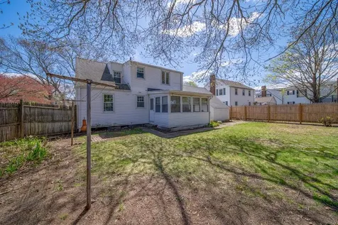 33 Pilgrim Drive Warwick RI 02888