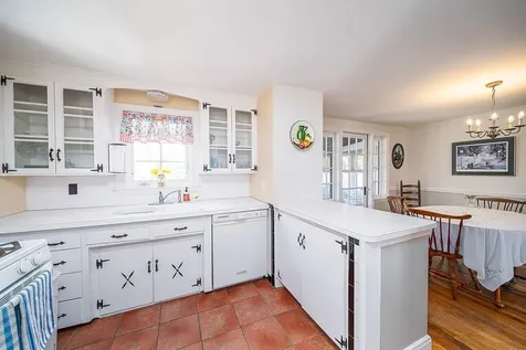 33 Pilgrim Drive Warwick RI 02888