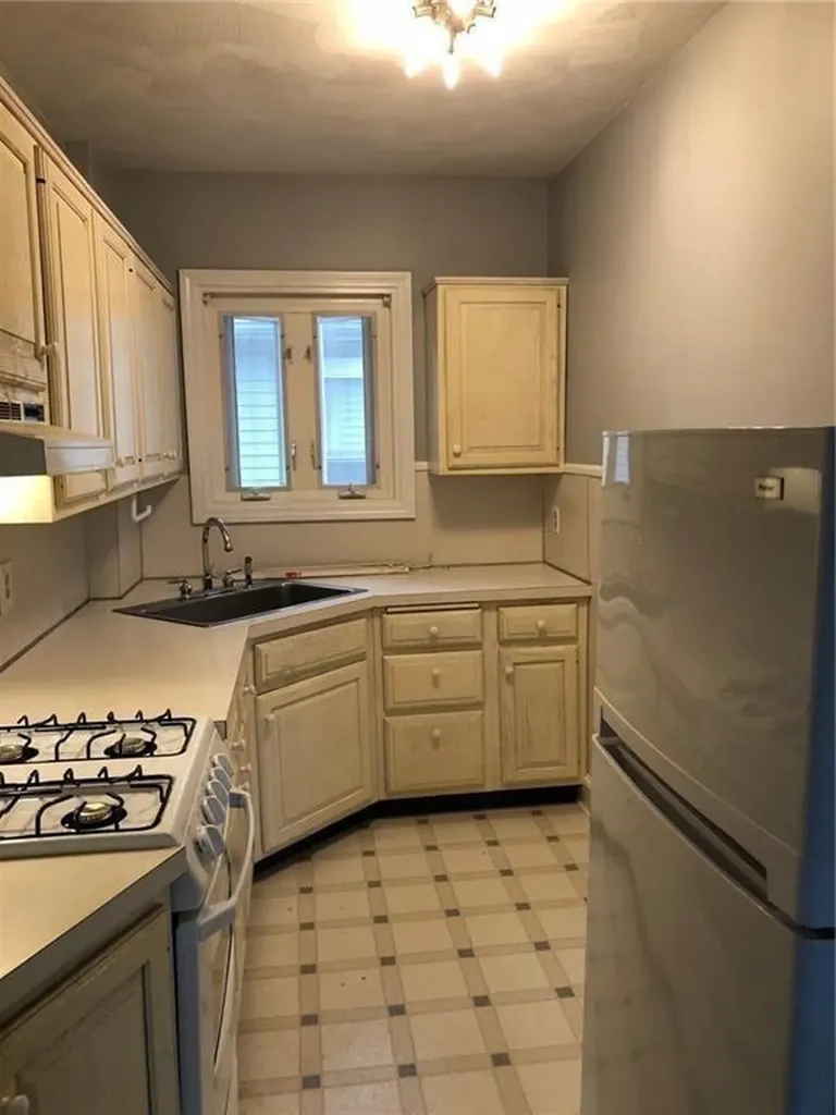 356 Orient Avenue Avenue Pawtucket RI 02861