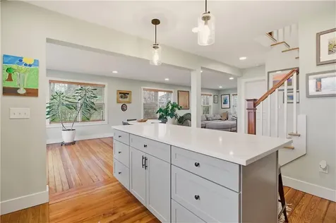 1124 Narragansett Boulevard Cranston RI 02905