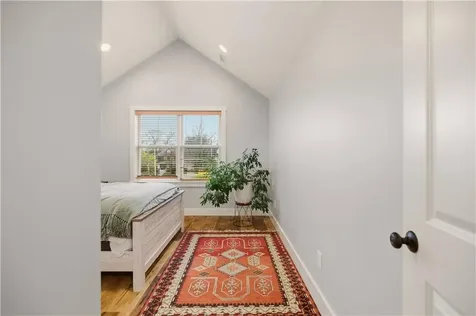 1124 Narragansett Boulevard Cranston RI 02905