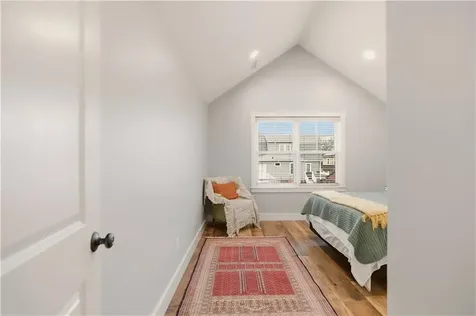1124 Narragansett Boulevard Cranston RI 02905