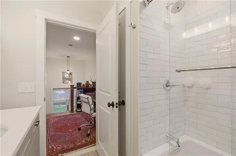 1124 Narragansett Boulevard Cranston RI 02905