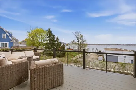 1124 Narragansett Boulevard Cranston RI 02905