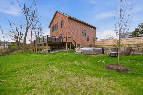 1124 Narragansett Boulevard Cranston RI 02905