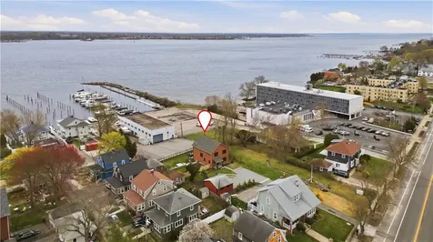 1124 Narragansett Boulevard Cranston RI 02905