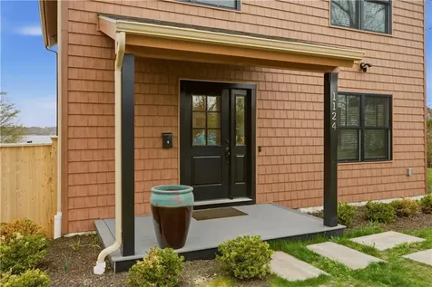 1124 Narragansett Boulevard Cranston RI 02905