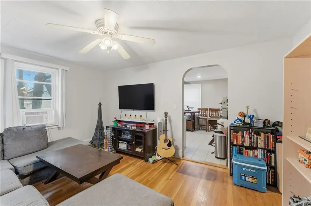 9 Mcguire Road North Providence RI 02904