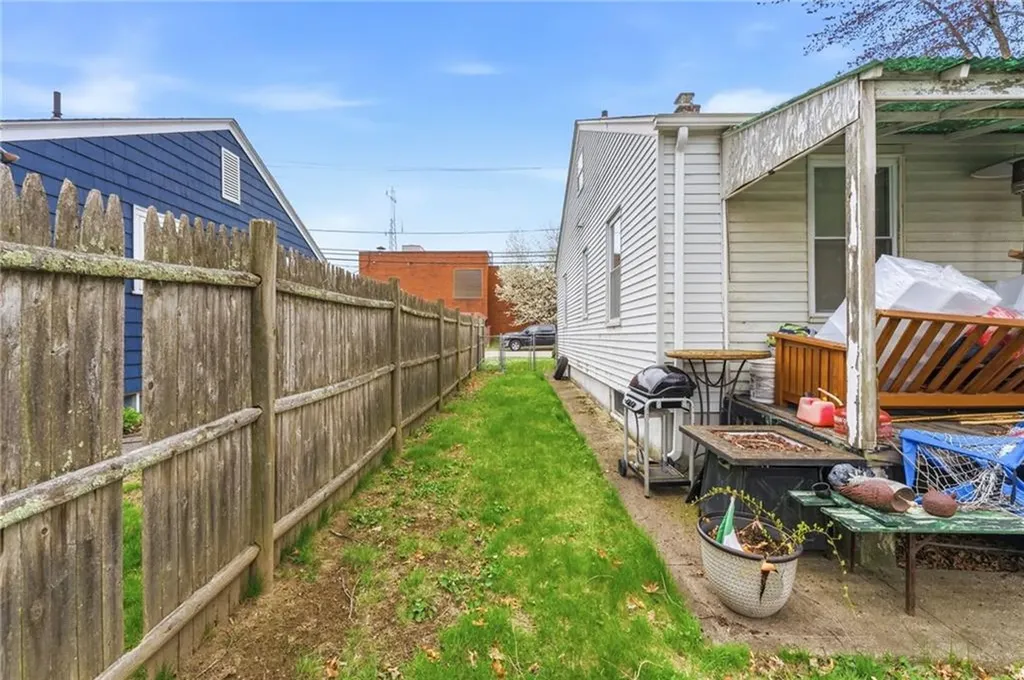 9 Mcguire Road North Providence RI 02904