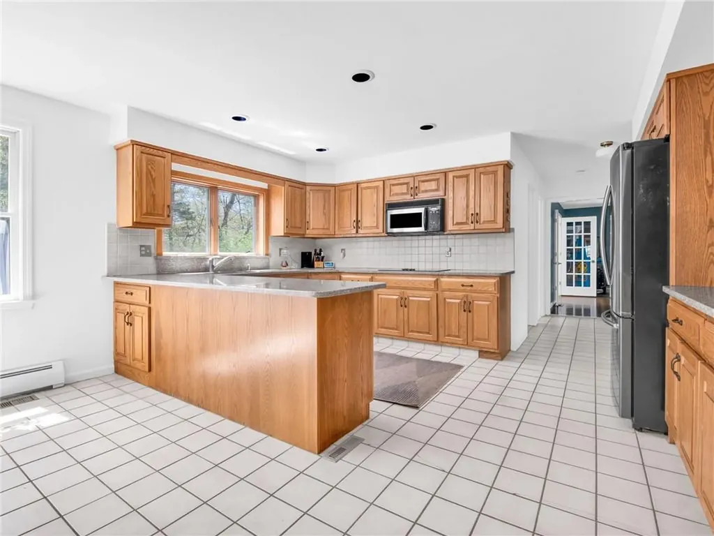 100 Joseph Court Warwick RI 02886