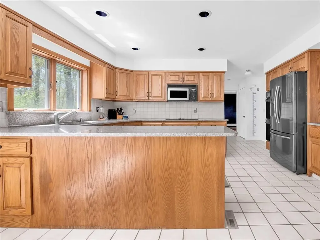 100 Joseph Court Warwick RI 02886