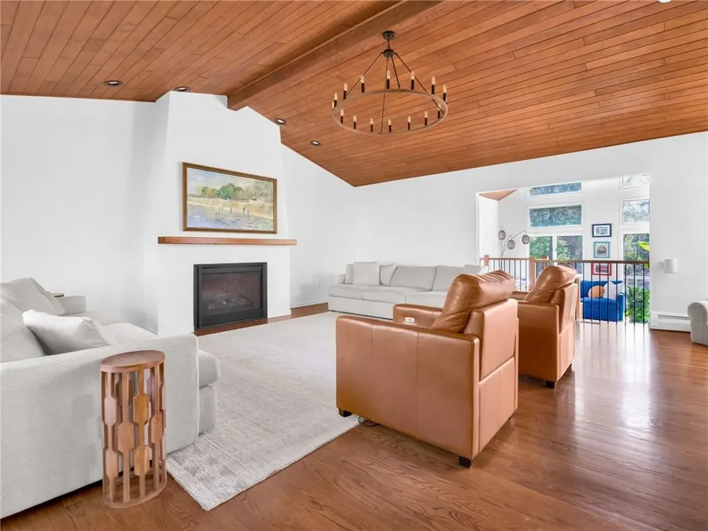 100 Joseph Court Warwick RI 02886