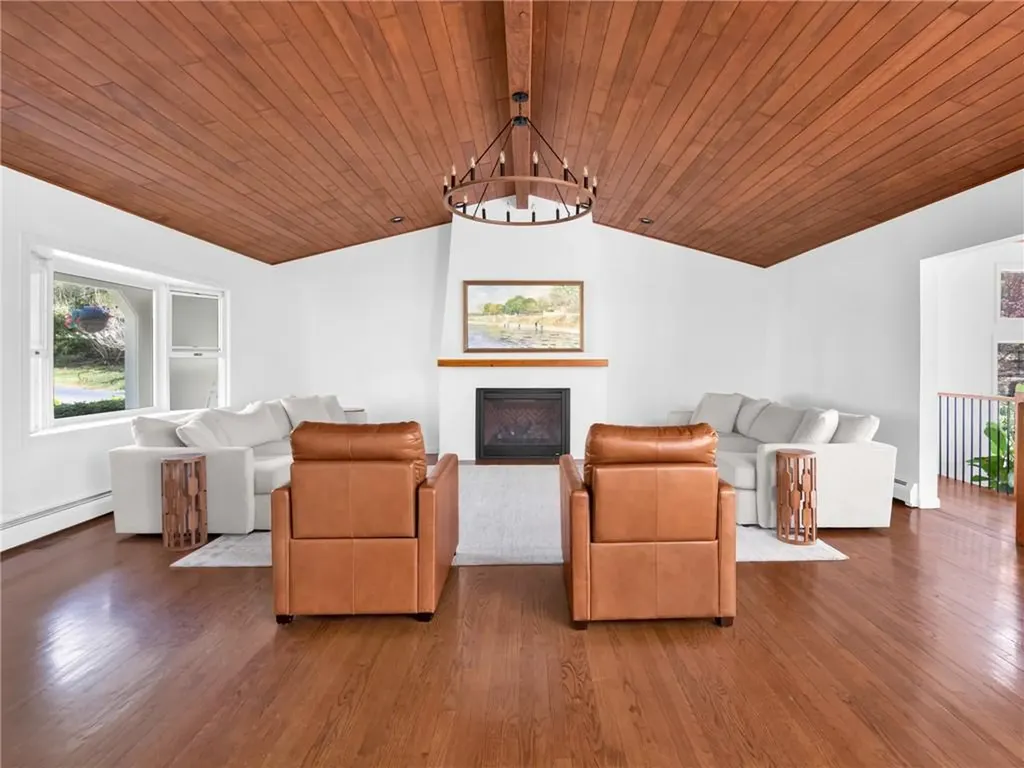 100 Joseph Court Warwick RI 02886