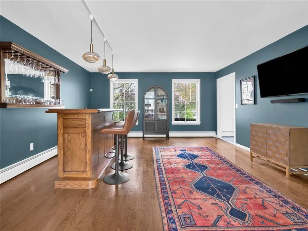 100 Joseph Court Warwick RI 02886