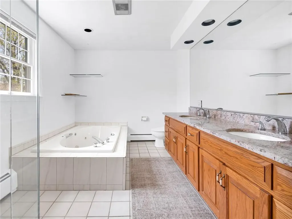 100 Joseph Court Warwick RI 02886