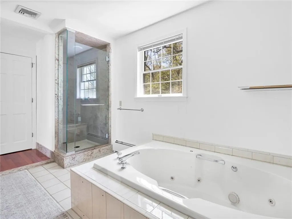 100 Joseph Court Warwick RI 02886