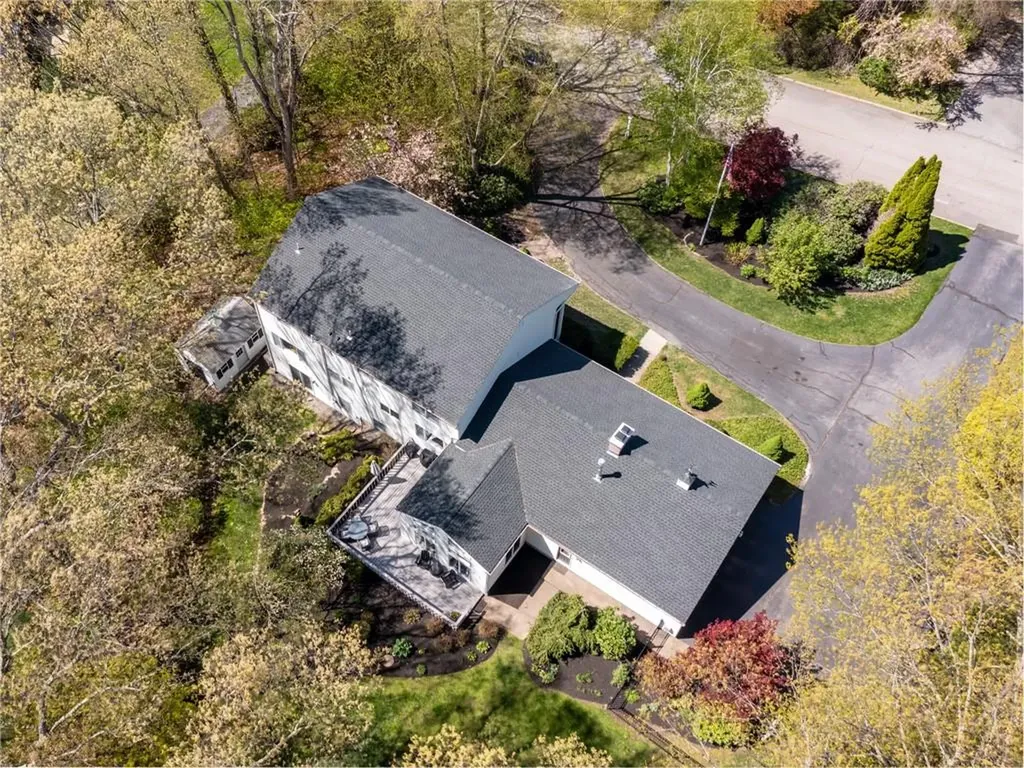 100 Joseph Court Warwick RI 02886