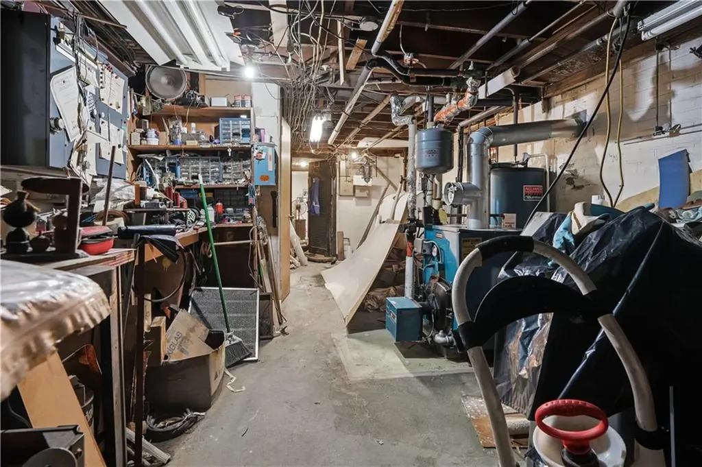66 Edgehill Road Providence RI 02906