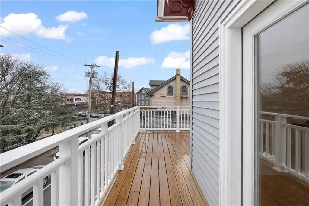 54 Sutton Street Providence RI 02903