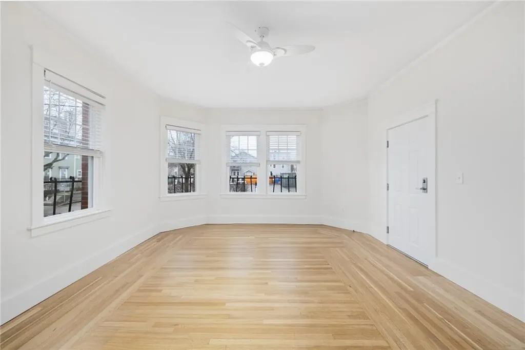 54 Sutton Street Providence RI 02903