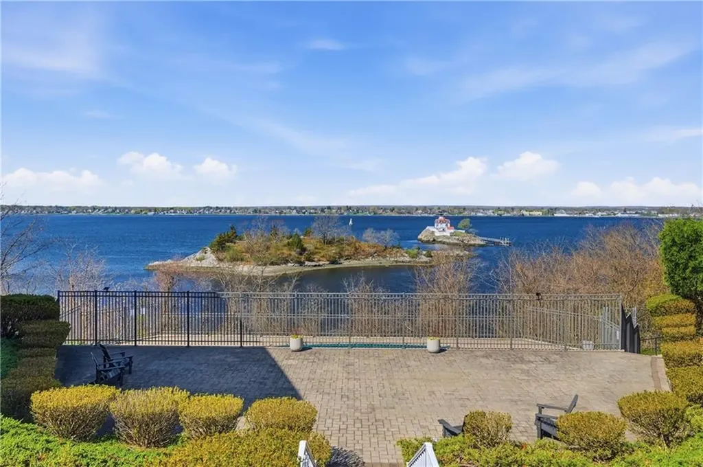 43 Bullocks Point Avenue East Providence RI 02915