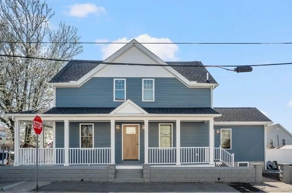 263 Warren Avenue East Providence RI 02914
